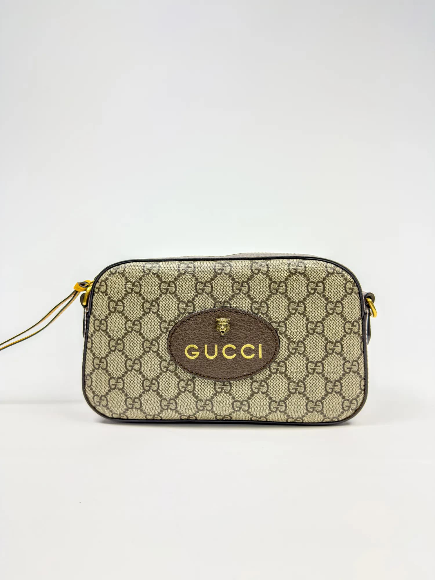 구찌 네오빈티지 GG 수프림 메신저 카메라 크로스백